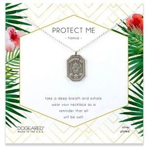NWT NIB DOGEARED SILVER PROTECT ME HAMSA TABLET NECKLACE